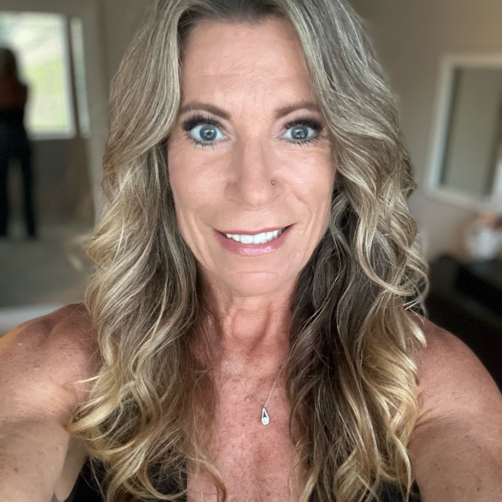 Meet your Posher, Sherry